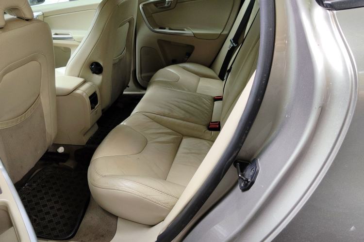 Used Volvo XC60 2012 T6 AWD Comfort Edition
