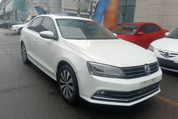 Used Volkswagen Sagitar 2017 230TSI Automatic Comfort Version