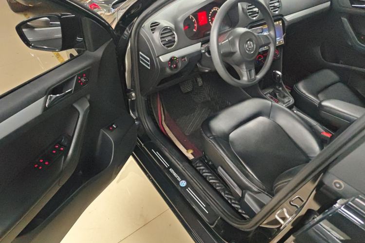 Used Volkswagen Jetta 2015 Value Edition 1.6L Automatic Comfort Version
