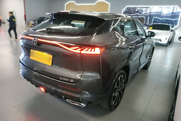 Used Changan UNI-Z New Energy 2024 Blue Whale Smart Electric iDD 125km Beyond Edition