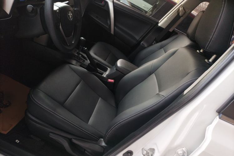 Used Toyota RAV4 2016 2.0L CVT Two-Wheel Drive Urban Edition China V Standard