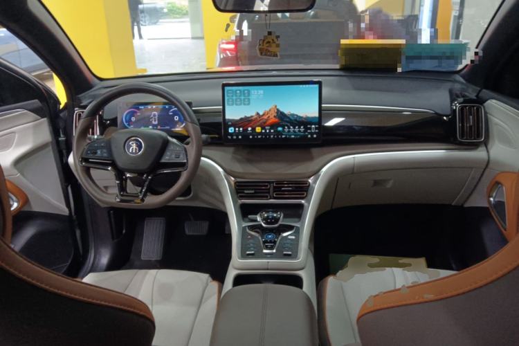 Used BYD Song Pro New Energy 2022 DM-i 51km Prestige Model Center Console