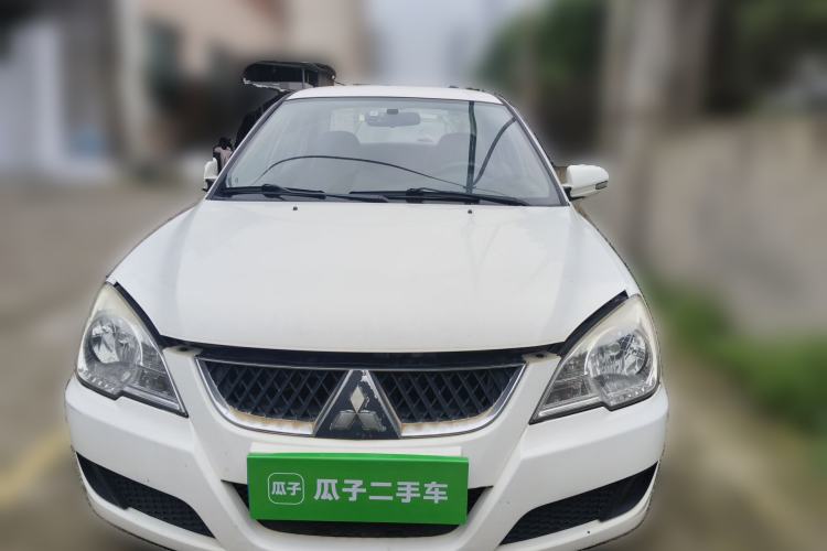 Used Soueast V3 Lingyue 2013 Revised Version 1.5L Manual – Affordable Edition Front