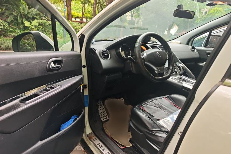 Used Peugeot 3008 2013 2.0L Automatic Classic Edition