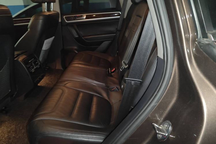 Used Volkswagen Touareg 2011 3.0 TDI Diesel Standard Version