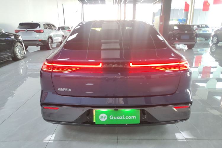 Used Geely Galaxy 8 2025 130km EM-P Starship Edition
