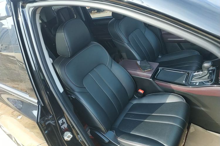 Used GAC Trumpchi M6 2023 PRO 270T DCT Luxury Edition Right Front Seat