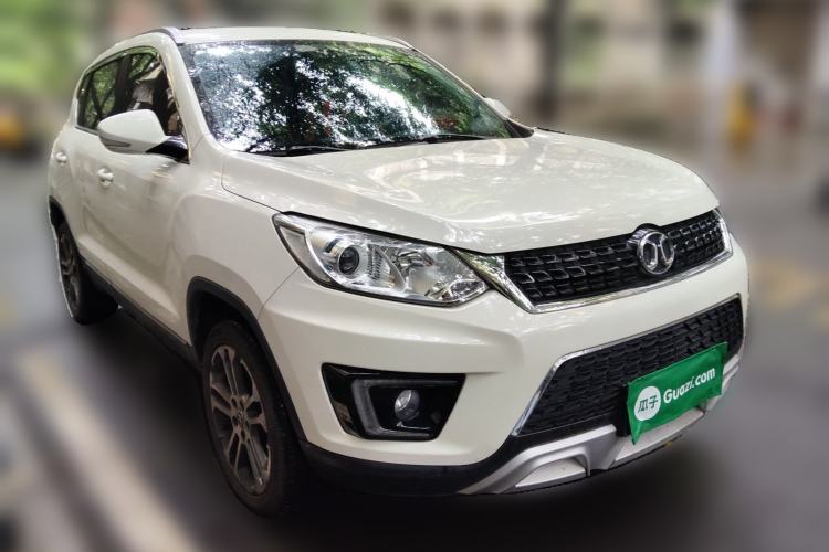 Used BAIC Senova X35 2016 1.5L Automatic Luxury Edition Front Right 45 Deg