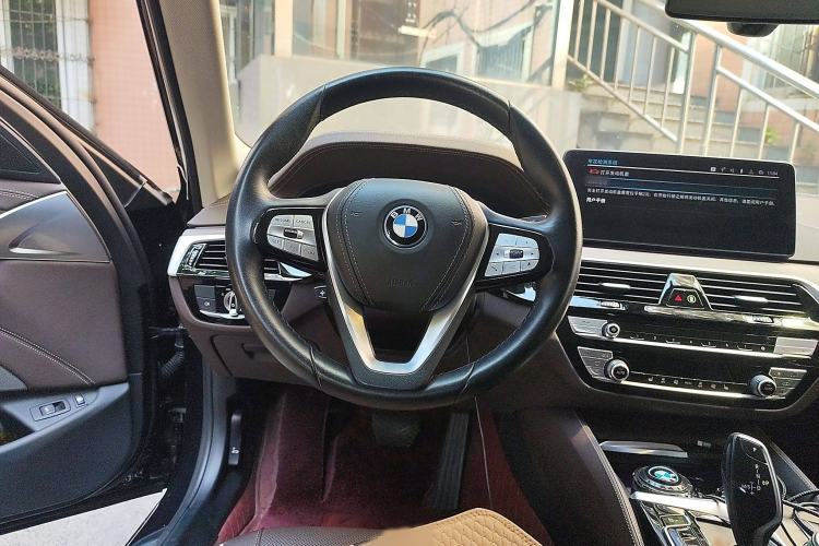 Used BMW 5 Series New Energy 2022 Updated Version 535Le Luxury Package
