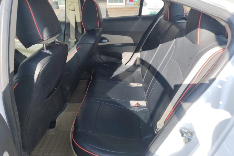 Used Chevrolet Cruze 2015 1.5L Classic SE AT
