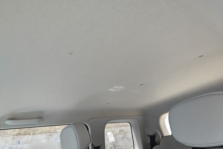 Used CHANGAN NEVO Lumin 2022 155 km – Refreshingly Sweet Edition Headliner