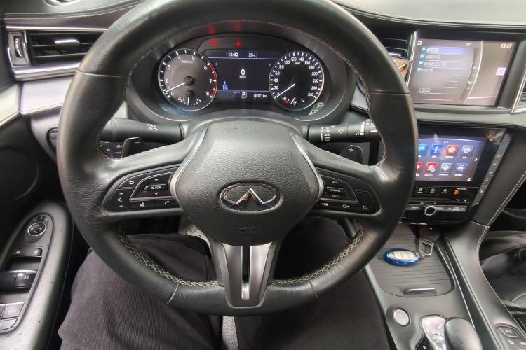 Used Infiniti QX50 2018 2.0T Two-Wheel Drive Fashion Edition Steering Wheel