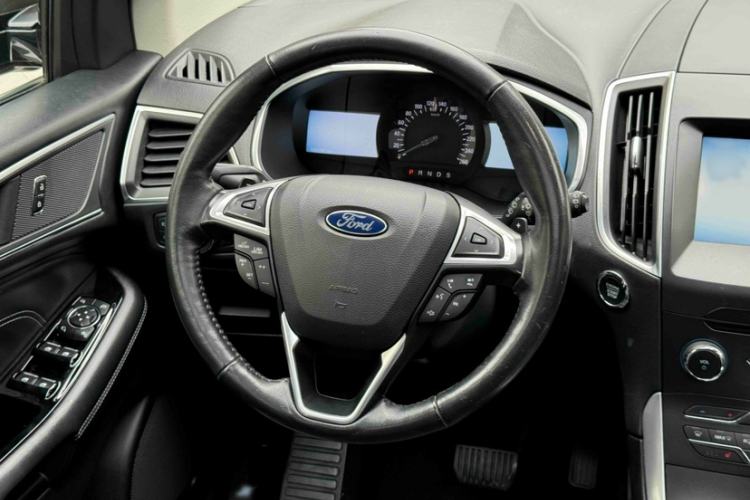 Used Ford Edge 2015 2.0T GTDi Two-Wheel-Drive High-Line Version