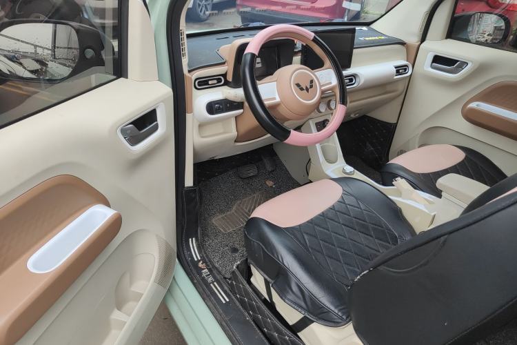 Used Wuling Hongguang MINIEV 2024 3rd Generation 215km Youth Edition Driver Seat
