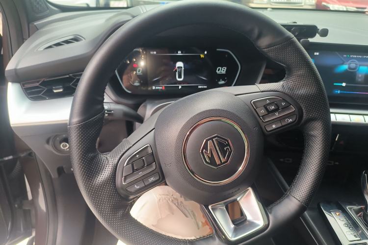 Used MG 5 2022 180 DVVT CVT Youth Luxury Edition
