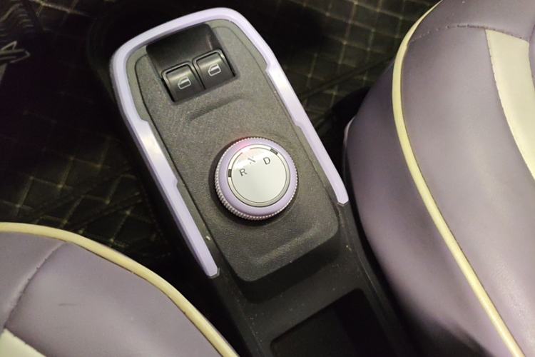 Used Chery New Energy QQ Ice Cream 2022 170km Sundae Phosphate Lithium-Ion