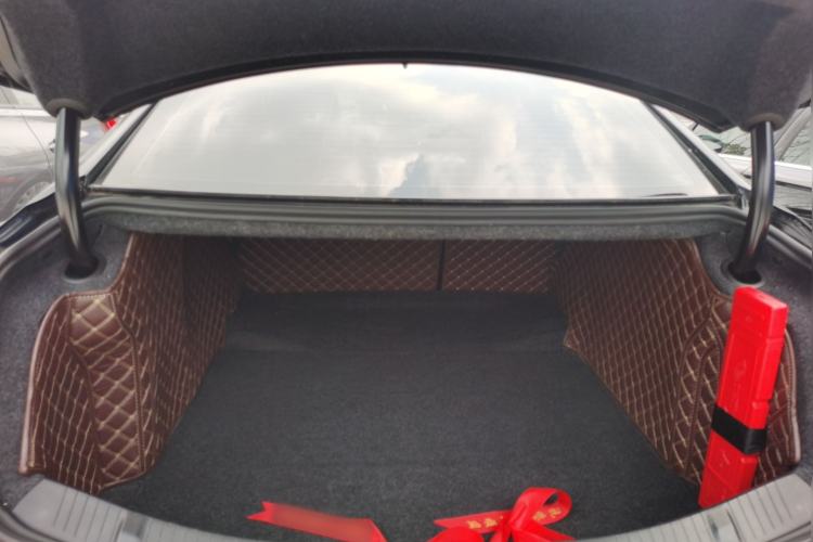 Used Cadillac XTS 2018 28T Elite Edition Trunk