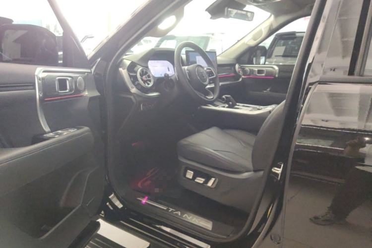 Used Tank 400 New Energy 2024 Hi4-T Off-Road Edition Driver Seat