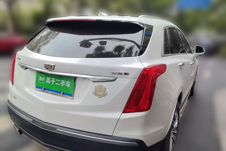 Used Cadillac XT5 2018 28T Four-Wheel Drive Luxury Model Rear Right 45 Deg