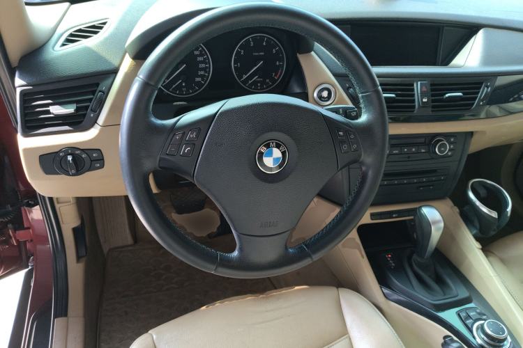 Used BMW X1 2010 sDrive18i Luxury Model Steering Wheel