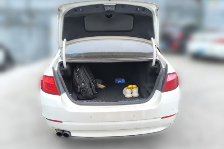 Used BMW 5 Series 2013 525Li Leading Model