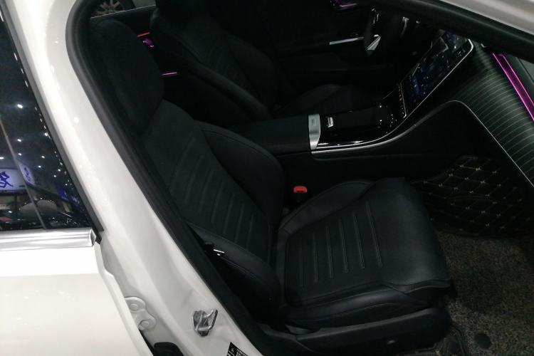 Used Mercedes-Benz C-Class 2023 C 200 L Sport Edition Right Front Seat