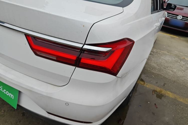 Used BYD Qin 2019 1.5L Automatic Prestige Model Right Rear Taillight