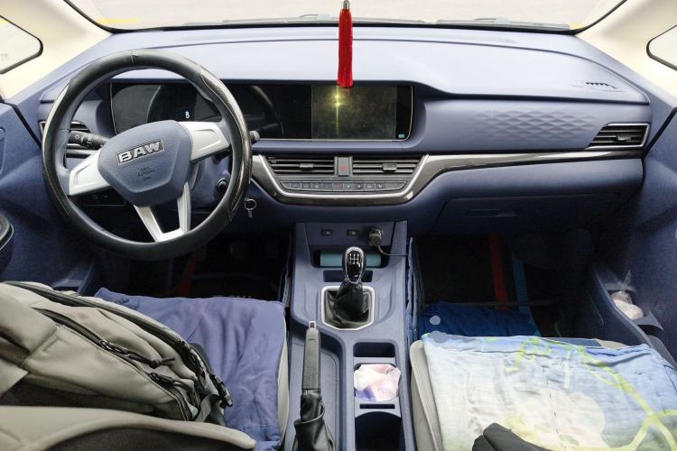 Used BAW Ruisheng Ace M7 2024 2.0L CNG Comfort Version 7 Seats Center Console