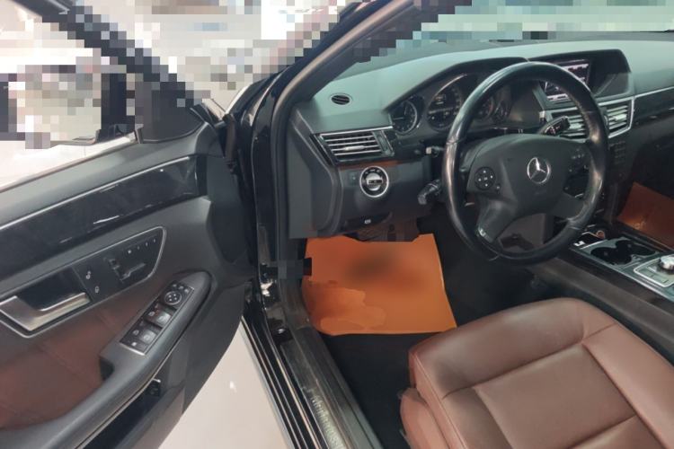 Used Mercedes-Benz E-Class 2013 E 260 L CGI Stylish Model
