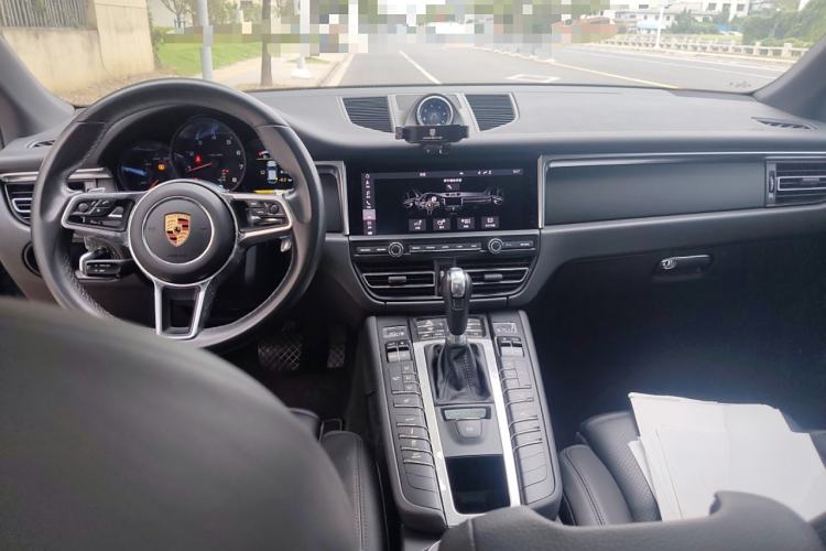 Used Porsche Macan 2018 Macan 2.0T Center Console