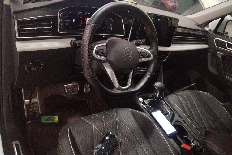 Used Volkswagen Tiguan L 2024 330TSI Automatic Two-Wheel Drive R-Line Enhanced Edition