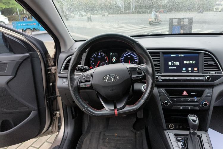 Used Hyundai Elantra (6th Generation / Lingdong) 2018 1.4T Dual-Clutch Xuan Dong · Dynamic Edition Steering Wheel