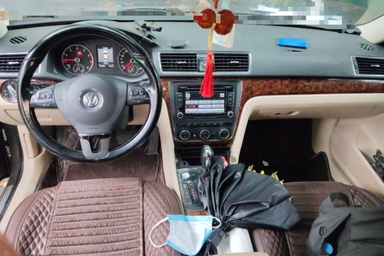 Used Volkswagen Passat 2013 1.8TSI DSG Prestige Edition Center Console