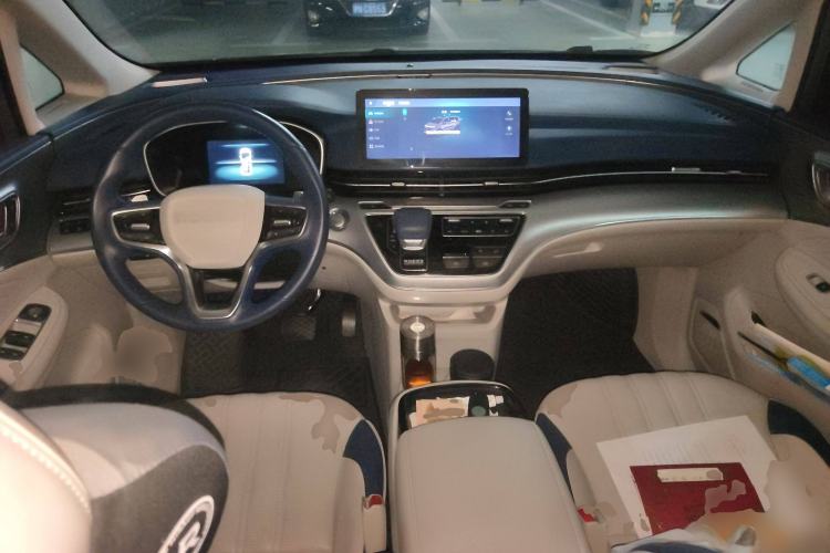 Used Roewe iMAX8 2022 400TGI Celebration Edition Center Console