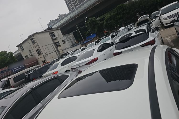 Used Ford Focus 2015 Sedan 1.6L Automatic Trend Model Roof