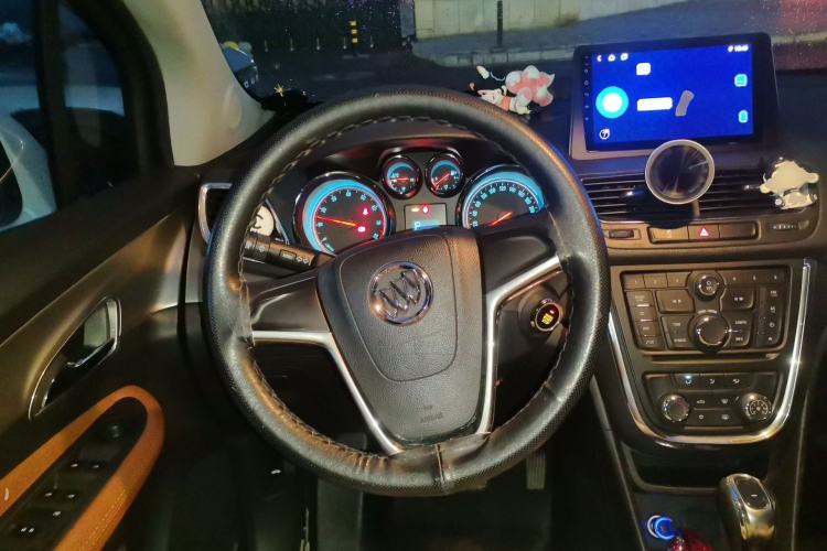 Used Buick Encore 2014 1.4T Automatic Two-Wheel Drive Urban Elite Model Steering Wheel