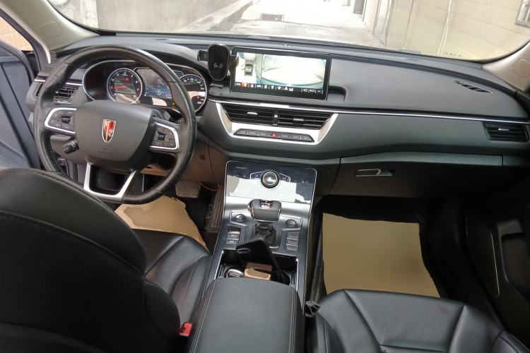 Used Hongqi H5 2022 Classic Model 1.5T DCT Flagship Edition Center Console