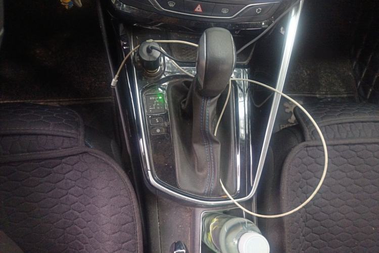 Used Peugeot 308 2018 1.6L Automatic Luxury Edition Gear Lever