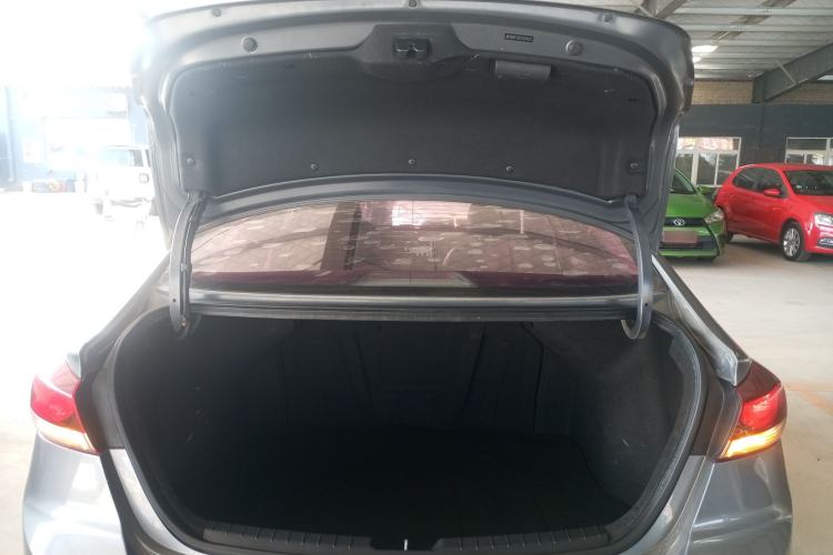 Used Hyundai Elantra (6th Generation / Lingdong) 2016 1.6L Automatic ZhiXuan – Elite Version
