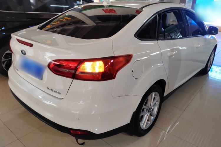 Used Ford Focus 2018 Sedan Classic 1.6L Automatic Trendy SmartDrive Edition