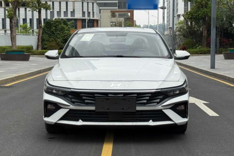 Used Hyundai Elantra 2023 1.5L CVT GLX Elite Edition Exterior 5