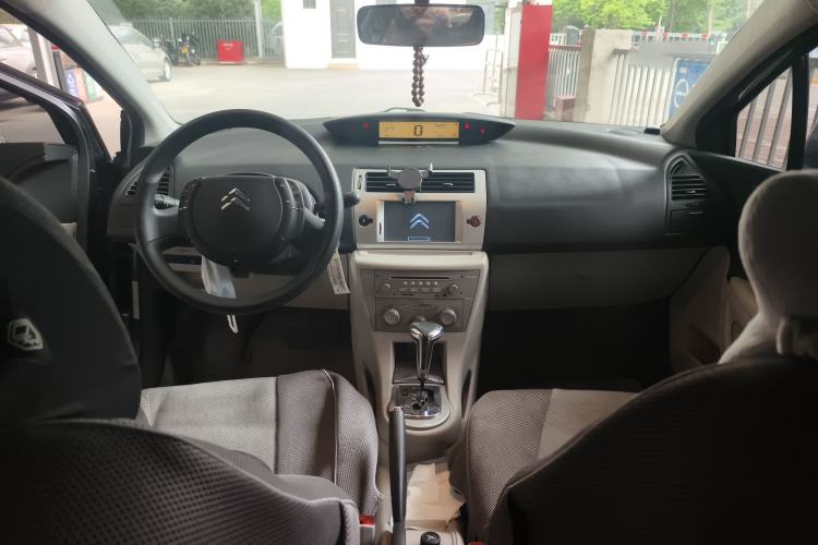 Used Citroen C-Quatre 2011 Sedan 1.6L Automatic Champion Edition Center Console