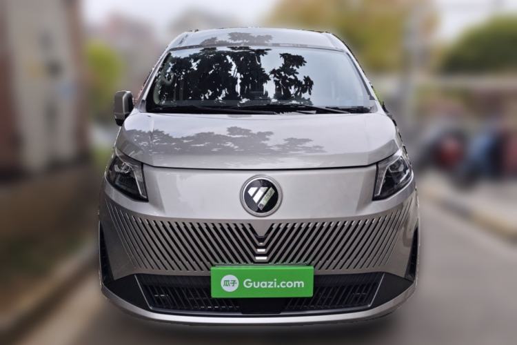 Used Foton Tianyuan V 2024 Tuyano Grand V CITY 2.0T Manual Long Wheelbase Mid-Height Roof Rear Single Tire – Available in 5/6/7/9-Seater Configurations Front