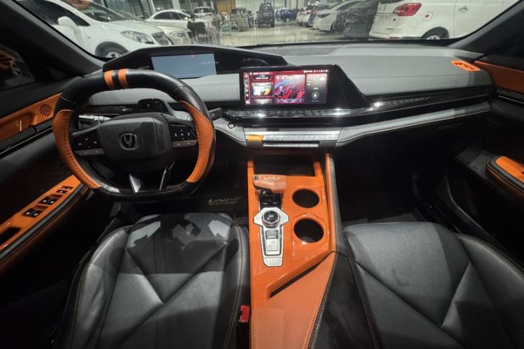 Used CHANGAN UNI-V 2022 1.5T Prestige Version Interior 2