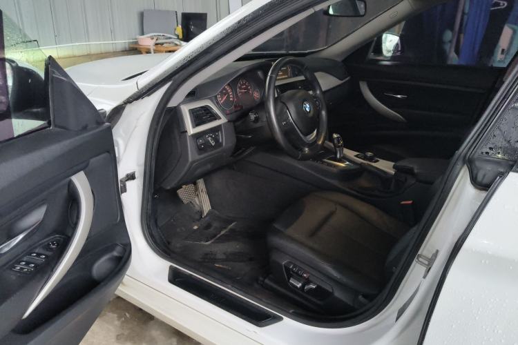 Used BMW 3 Series GT 2017 320i Sport Edition
