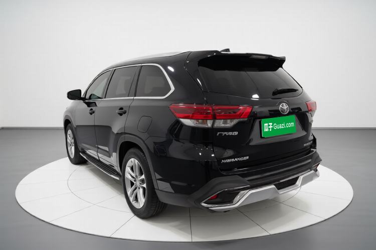 Used Toyota Highlander 2018 2.0T Four-Wheel Drive Luxury Version 7 Seats China VI Standard
