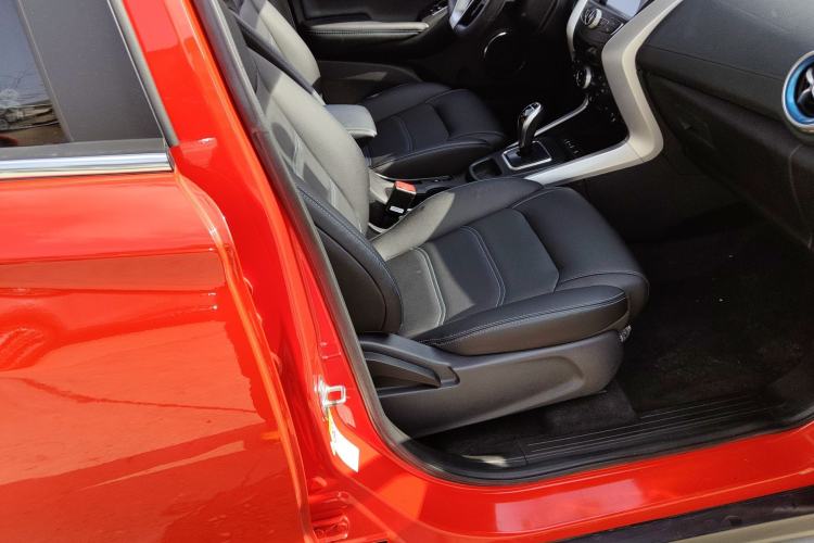 Used BYD Yuan New Energy 2018 EV360 Smart Connect Cool Edition
