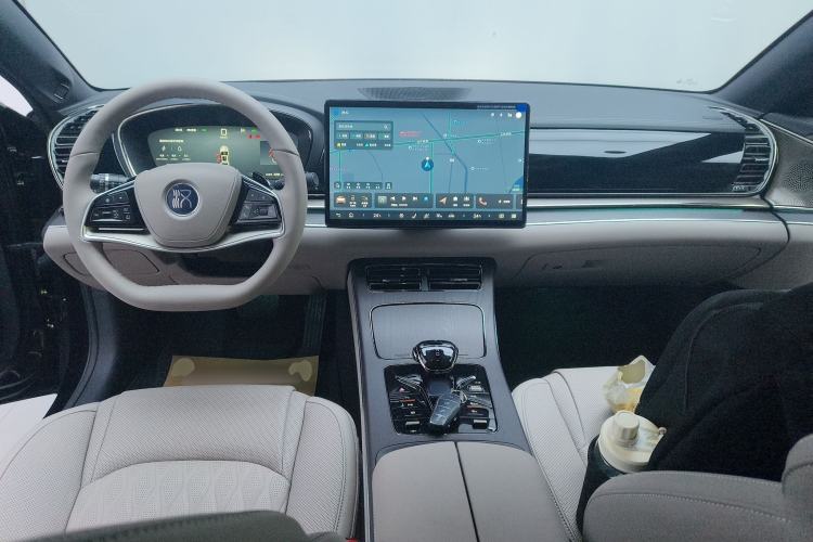 Used BYD Han 2025 DM-i Intelligent Driving Edition 125KM LiDAR Flagship Model Center Console
