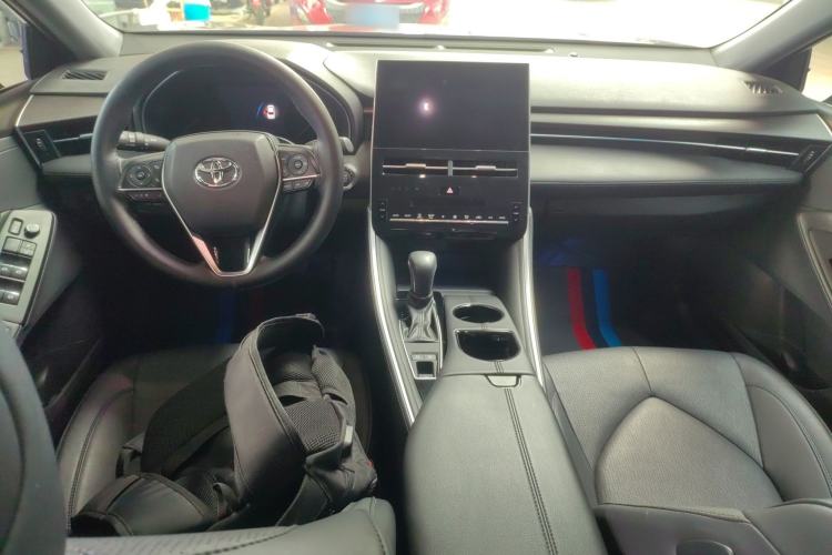 Used Toyota Avalon 2023 2.0L Luxury Edition Center Console