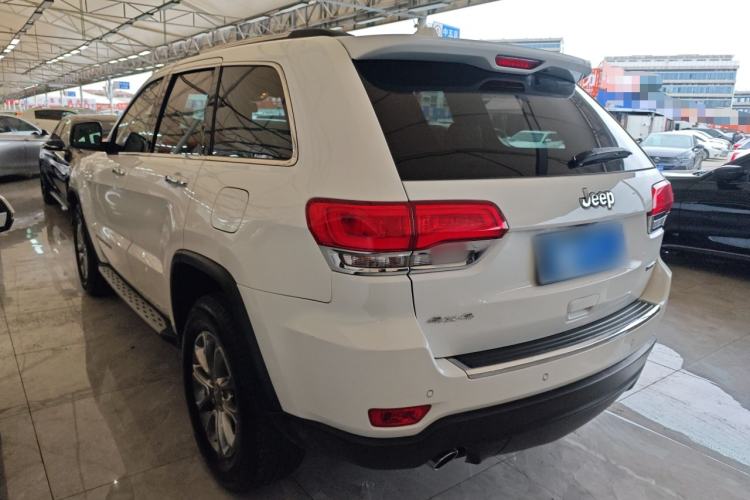 Used Jeep Grand Cherokee 2016 3.0L Comfort Navigation Edition Rear Left 45 Deg